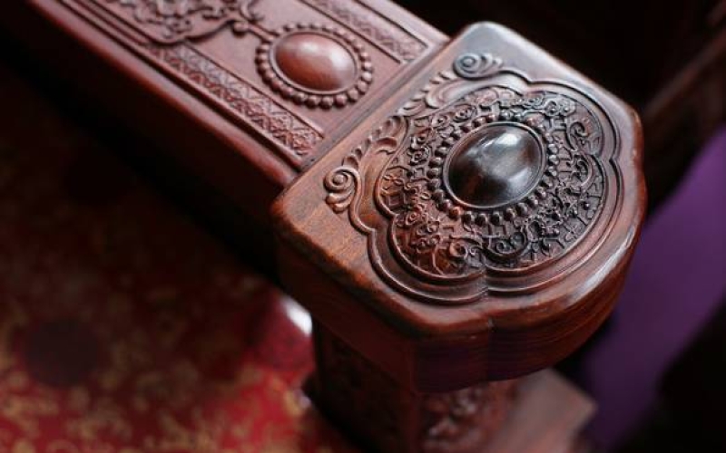 红木家具厂为您介绍为什么各人都爱红木家具？？